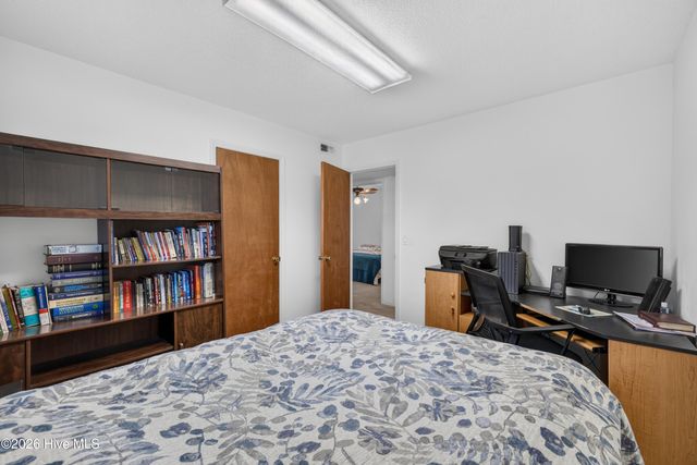 4821 W Lord Byron Road, Wilmington, NC 28405