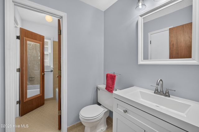 4821 W Lord Byron Road, Wilmington, NC 28405