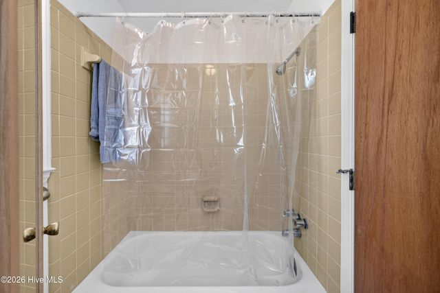 4821 W Lord Byron Road, Wilmington, NC 28405