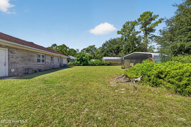 4821 W Lord Byron Road, Wilmington, NC 28405