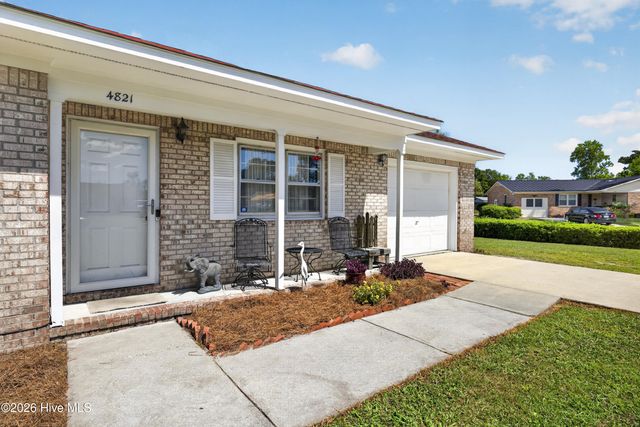 4821 W Lord Byron Road, Wilmington, NC 28405