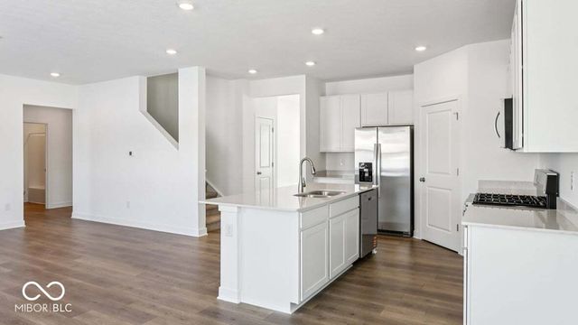 8080 Wesleyan Drive, Avon, IN 46123