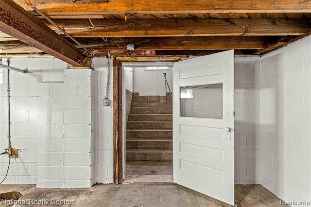 16 Alexander Street, River Rouge, MI 48218