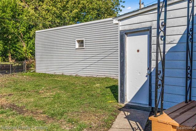 16 Alexander Street, River Rouge, MI 48218