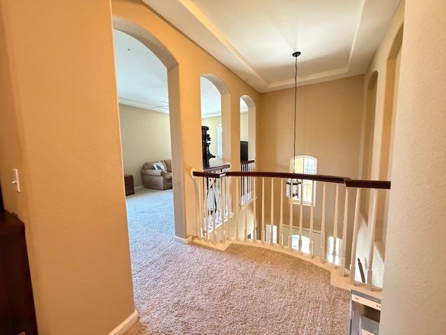 3200 Mont Cliff Ct, Modesto, CA 95355