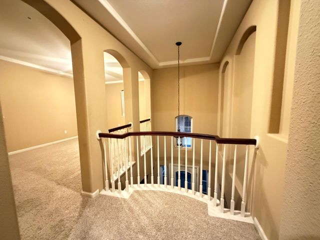3200 Mont Cliff Ct, Modesto, CA 95355