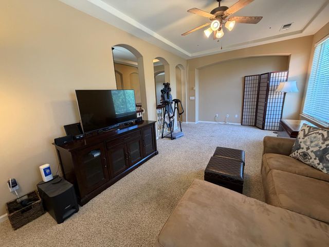 3200 Mont Cliff Ct, Modesto, CA 95355