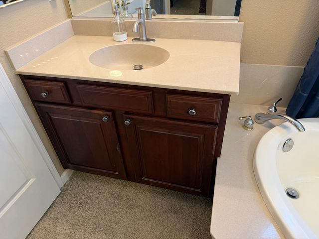 3200 Mont Cliff Ct, Modesto, CA 95355