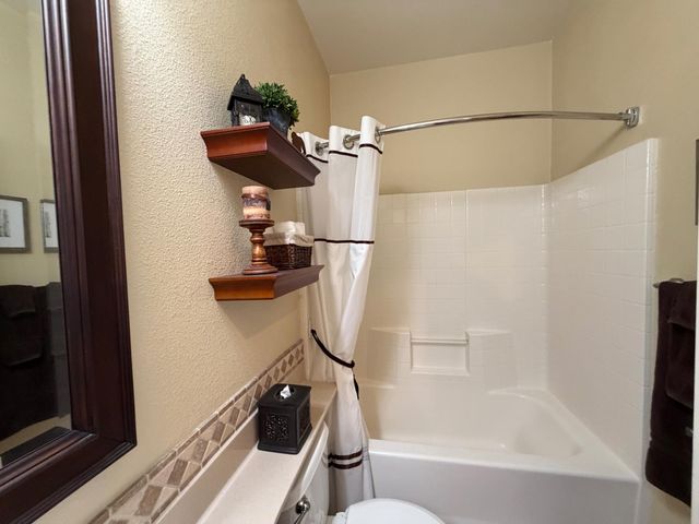 3200 Mont Cliff Ct, Modesto, CA 95355
