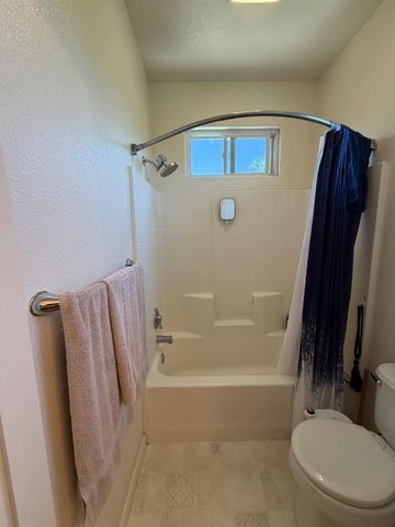 3200 Mont Cliff Ct, Modesto, CA 95355