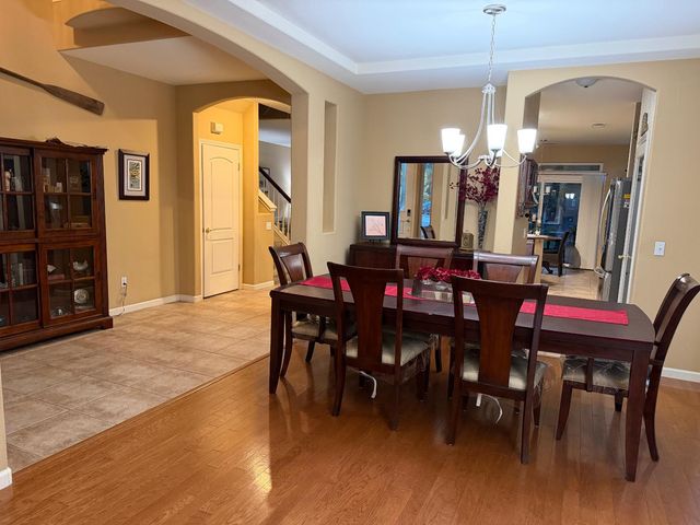 3200 Mont Cliff Ct, Modesto, CA 95355