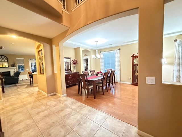 3200 Mont Cliff Ct, Modesto, CA 95355