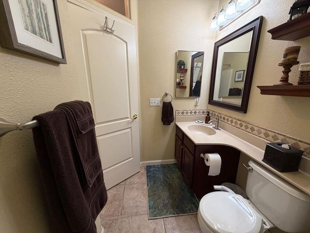 3200 Mont Cliff Ct, Modesto, CA 95355