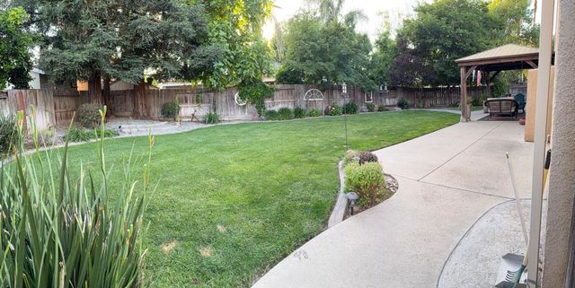 3200 Mont Cliff Ct, Modesto, CA 95355