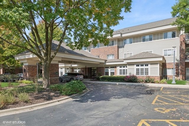 605 Barrington Avenue 358, East Dundee, IL 60118