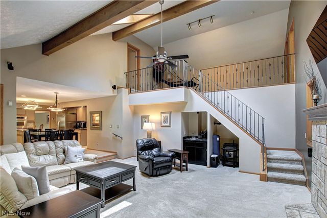 77 Carr Road, Hinckley, OH 44233