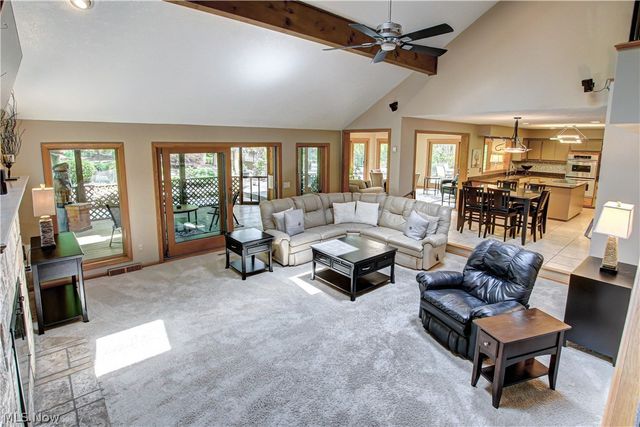 77 Carr Road, Hinckley, OH 44233