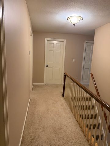 29 W Colonial Rd, Wilbraham, MA 01095