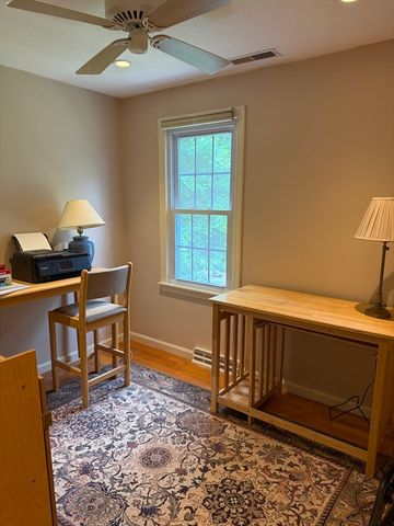 29 W Colonial Rd, Wilbraham, MA 01095