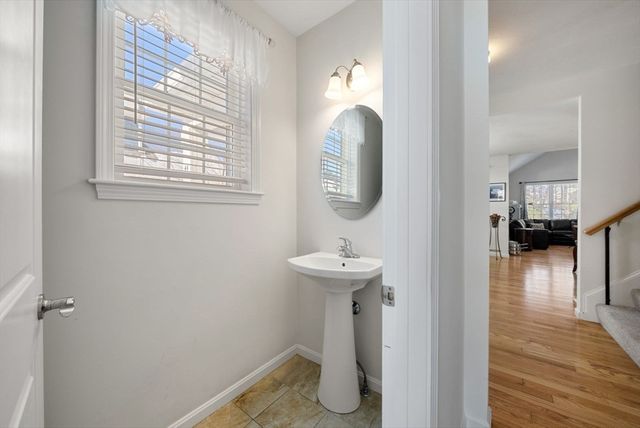 44 Mariners Way 44, Plymouth, MA 02360