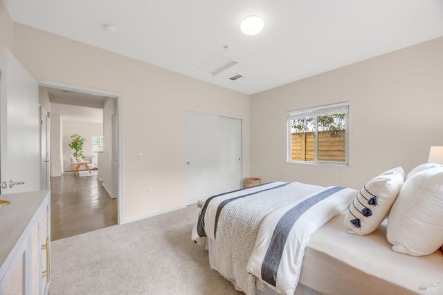 455 Sequoia Ln, Sebastopol, CA 95472