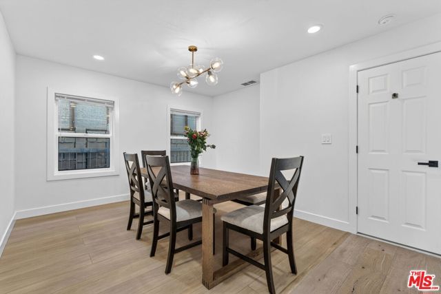 313 S Sycamore Avenue, Los Angeles, CA 90036