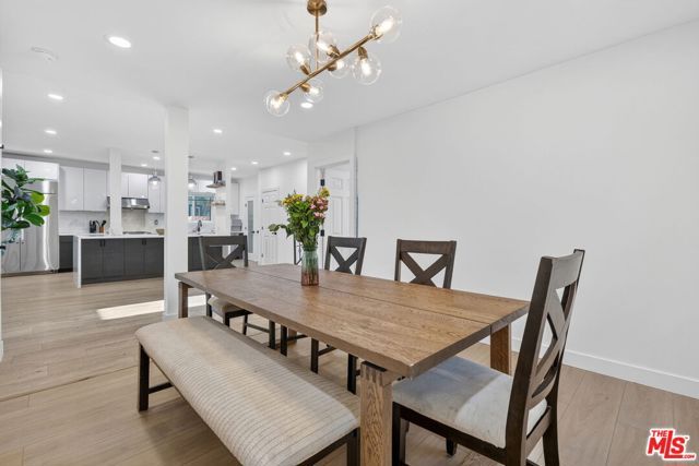 313 S Sycamore Avenue, Los Angeles, CA 90036