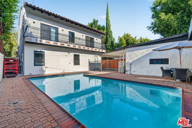 313 S Sycamore Avenue, Los Angeles, CA 90036