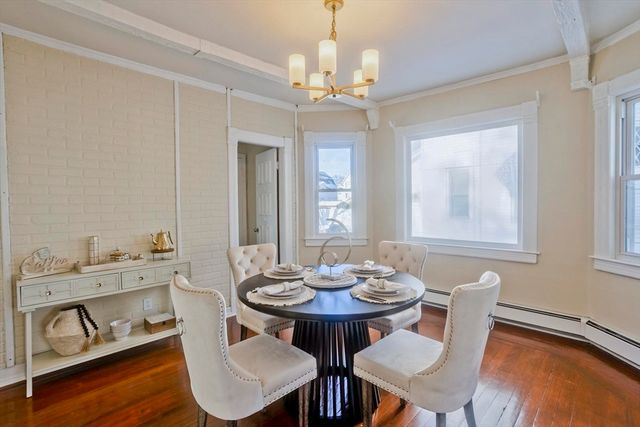 30 Parkwood St, Springfield, MA 01108