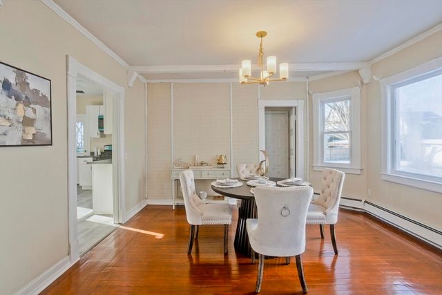 30 Parkwood St, Springfield, MA 01108