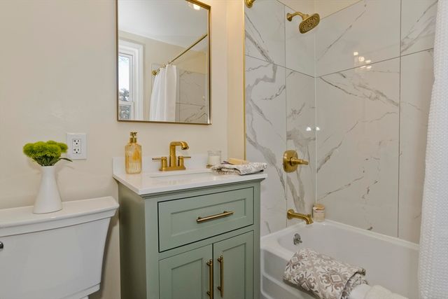 30 Parkwood St, Springfield, MA 01108