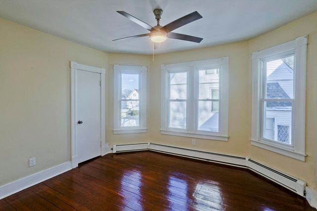 30 Parkwood St, Springfield, MA 01108