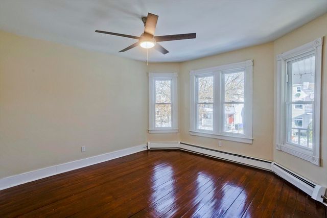 30 Parkwood St, Springfield, MA 01108