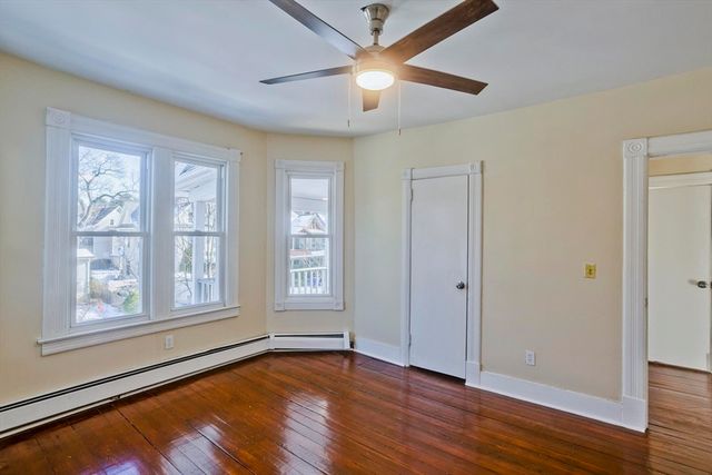 30 Parkwood St, Springfield, MA 01108