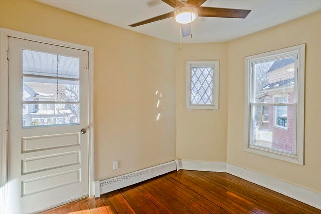 30 Parkwood St, Springfield, MA 01108