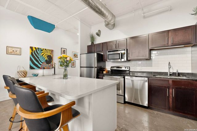 1401 S Flores St Apt 109, San Antonio, TX 78204