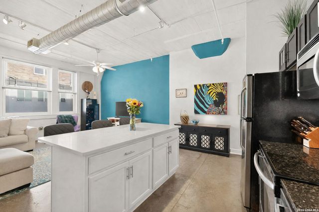 1401 S Flores St Apt 109, San Antonio, TX 78204