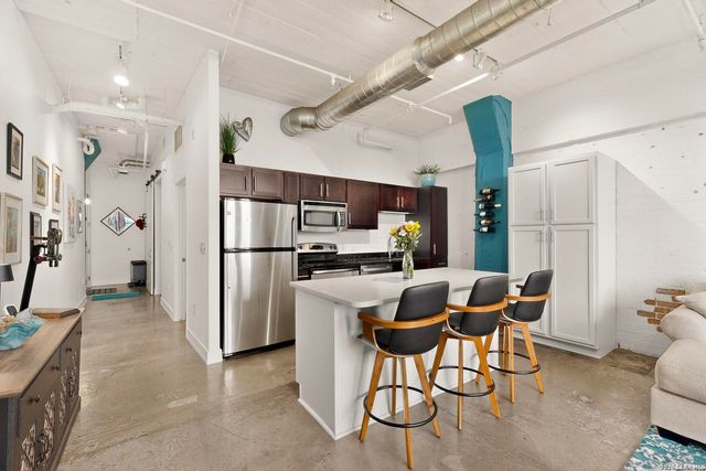 1401 S Flores St Apt 109, San Antonio, TX 78204