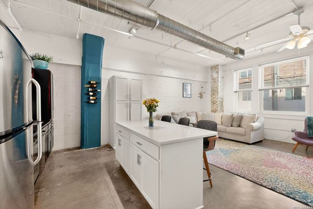 1401 S Flores St Apt 109, San Antonio, TX 78204