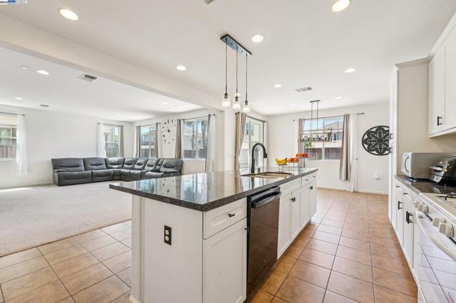 4778 Hawkins St, Antioch, CA 94531