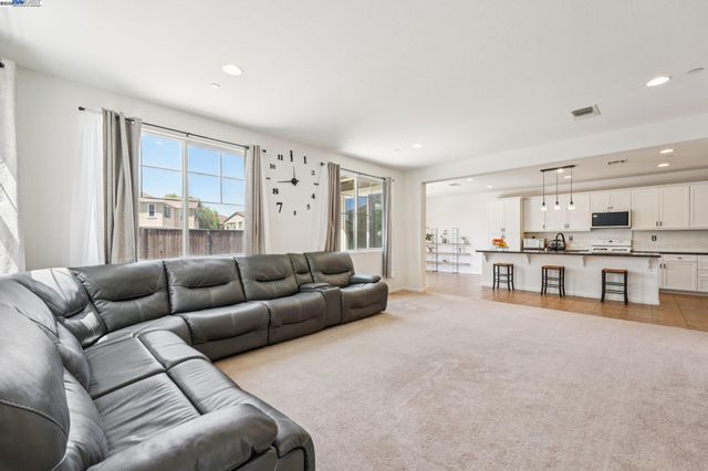 4778 Hawkins St, Antioch, CA 94531