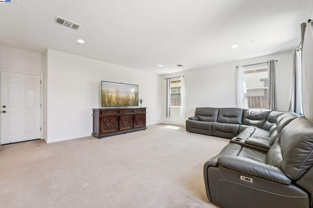 4778 Hawkins St, Antioch, CA 94531