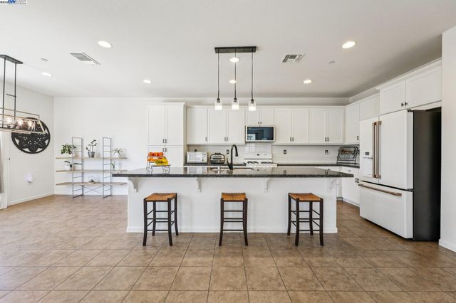 4778 Hawkins St, Antioch, CA 94531