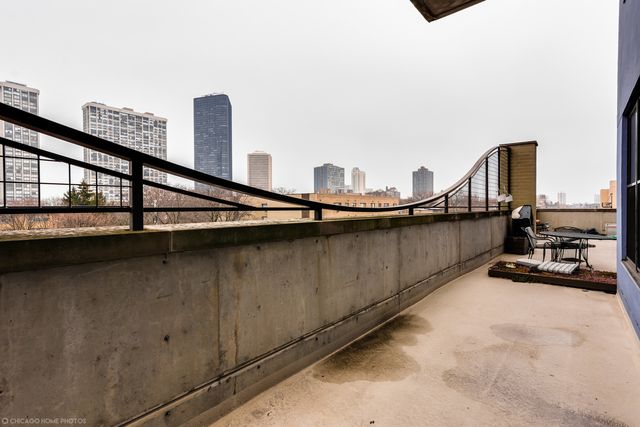 1122 W Catalpa Avenue 402, Chicago, IL 60640