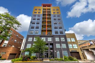 1122 W Catalpa Avenue 402, Chicago, IL 60640
