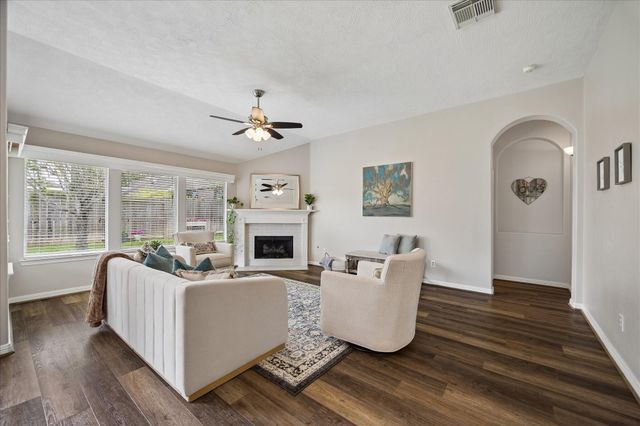 9023 Carriage Point Drive, Sugar Land, TX 77479