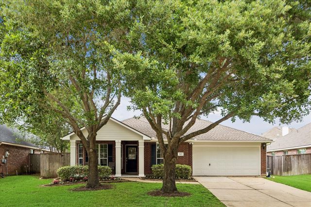 9023 Carriage Point Drive, Sugar Land, TX 77479