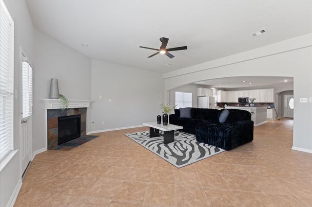 8523 Sweetstone Field Court, Cypress, TX 77433