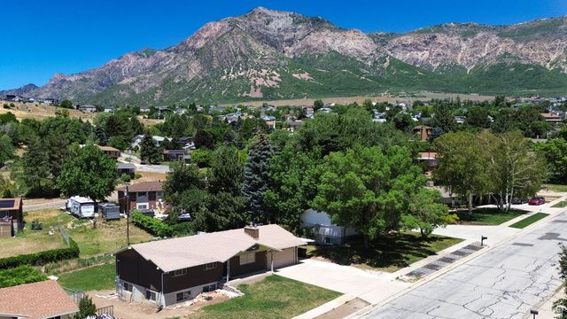 3207 N MOUNT LOMOND DR., North Ogden, UT 84414