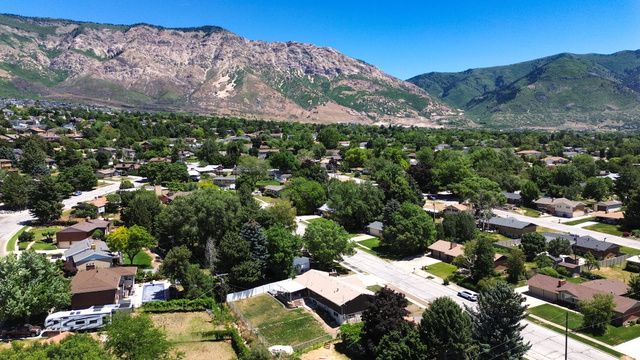 3207 N MOUNT LOMOND DR., North Ogden, UT 84414